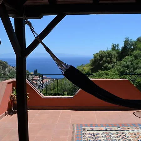 Villa Vittorio - Splendid Panoramic Sea View Terrace Taormina Exterior photo