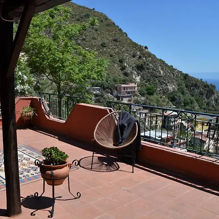 Villa Vittorio - Splendid Panoramic Sea View Terrace Taormina Exterior photo